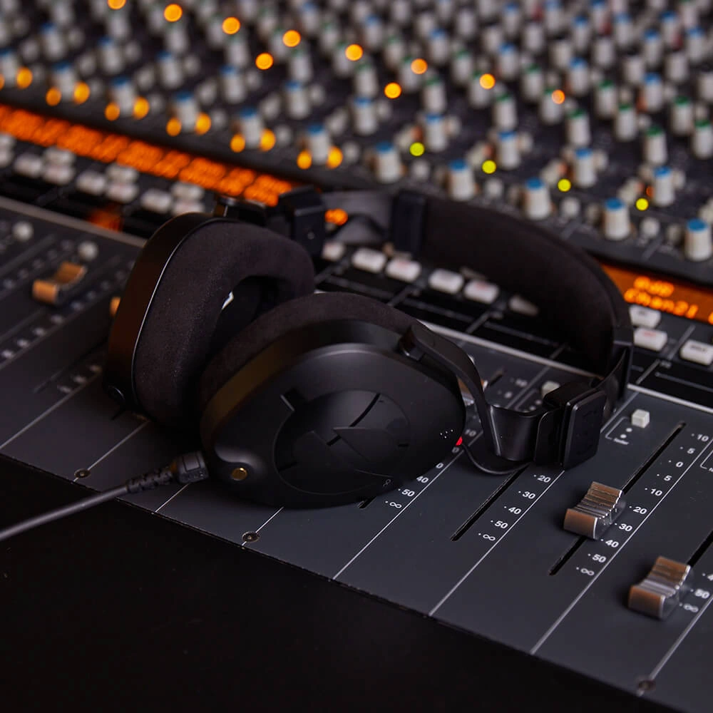 RODE-HPH-027 RØDE NTH-100_7